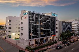 hotel continental miami beach tapestry collection by hilton