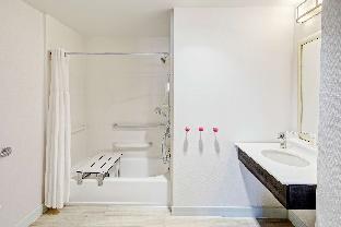 hotel continental miami beach tapestry collection by hilton