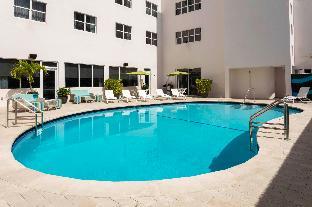 hotel continental miami beach tapestry collection by hilton