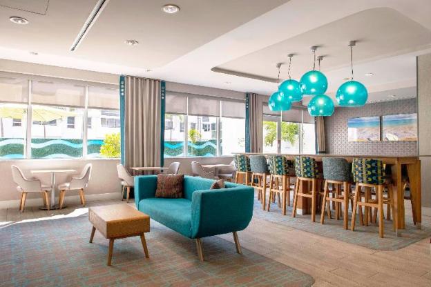 hotel continental miami beach tapestry collection by hilton