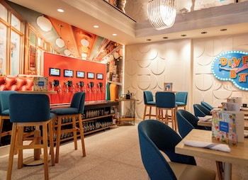 hotel continental miami beach tapestry collection by hilton