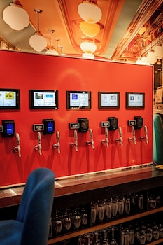 hotel continental miami beach tapestry collection by hilton