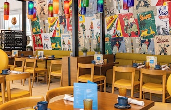 hotel continental miami beach tapestry collection by hilton