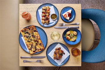 hotel continental miami beach tapestry collection by hilton