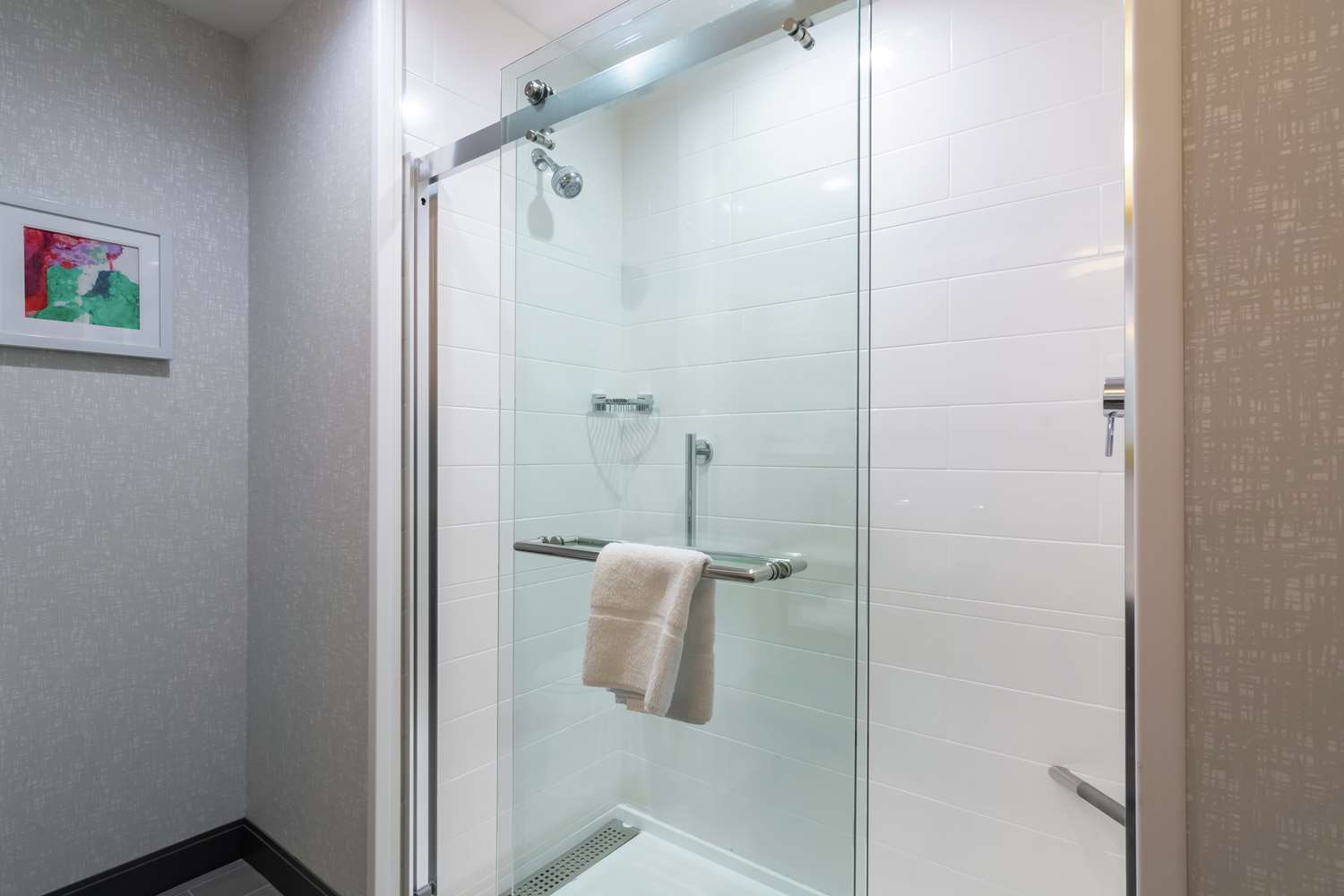 hampton inn and suites dallas east