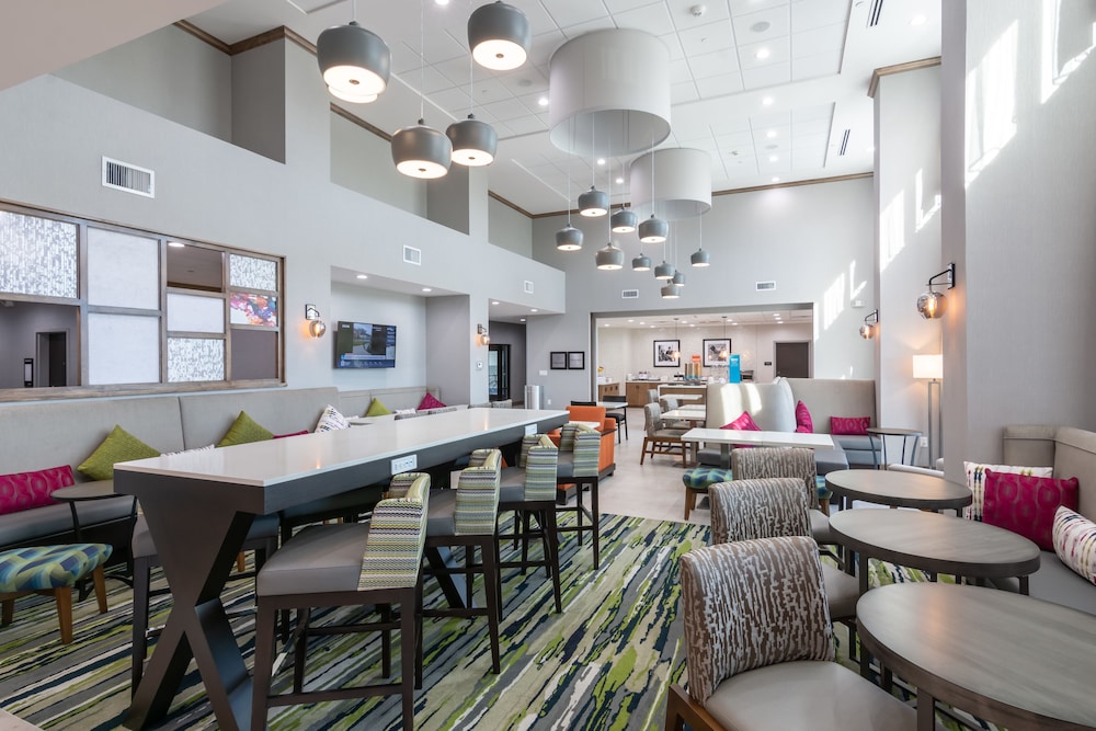 hampton inn and suites dallas east