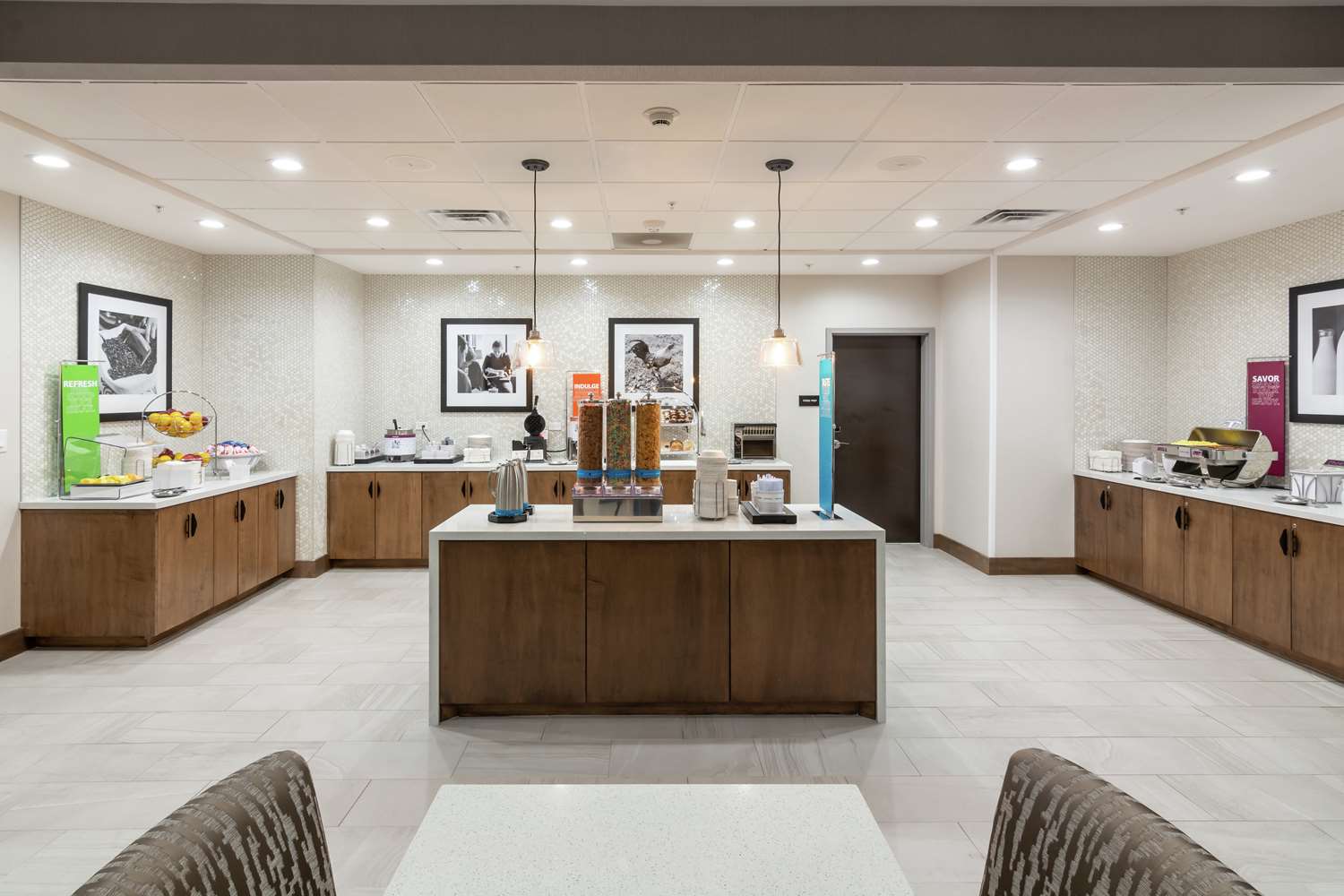 hampton inn and suites dallas east