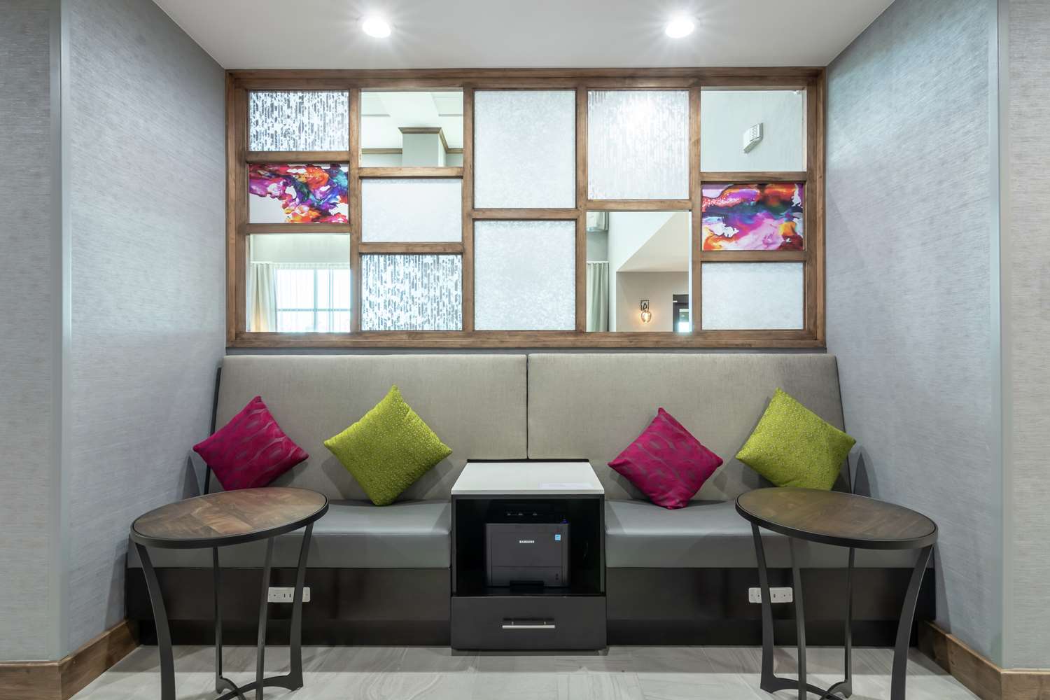 hampton inn and suites dallas east