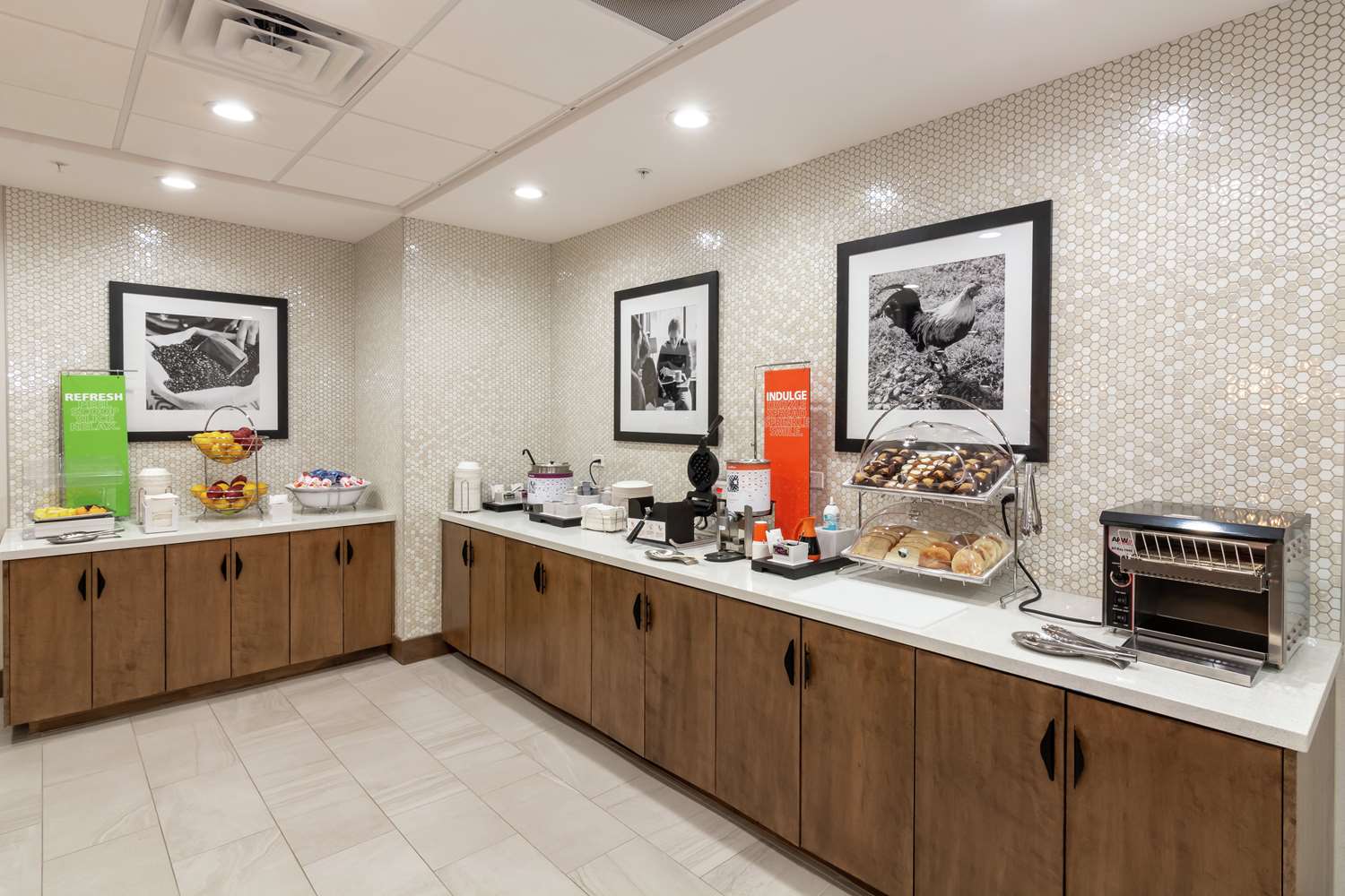 hampton inn and suites dallas east