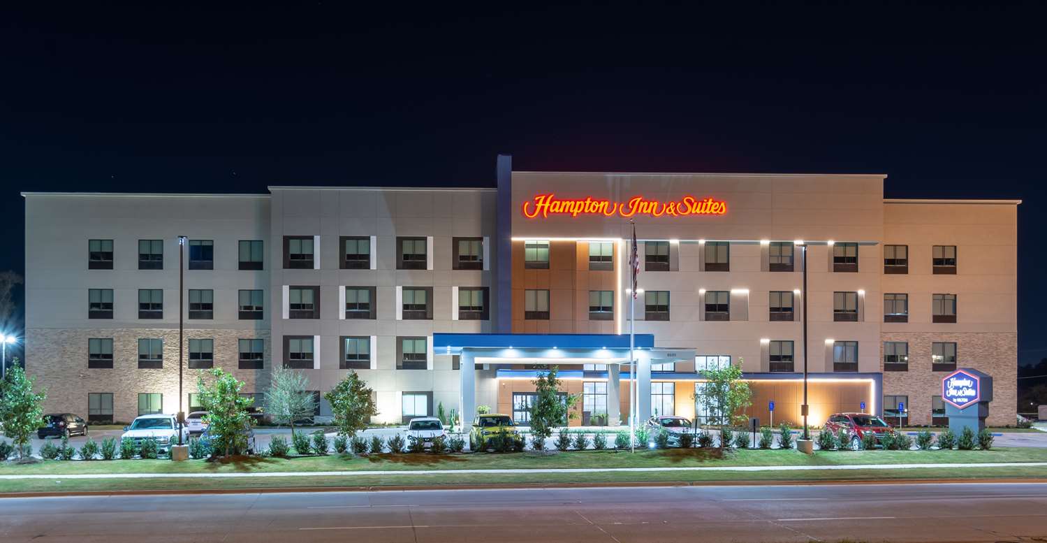 hampton inn and suites dallas east