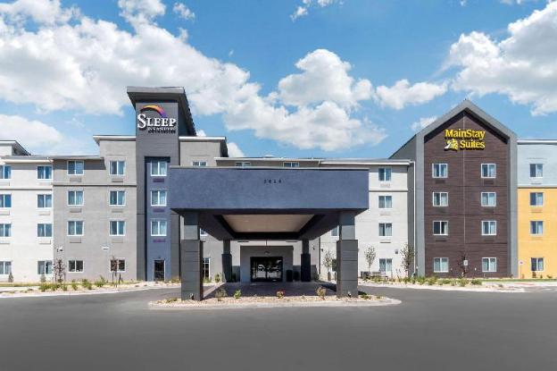 sleep inn and suites denver international airport
