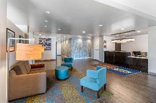 sleep inn and suites denver international airport