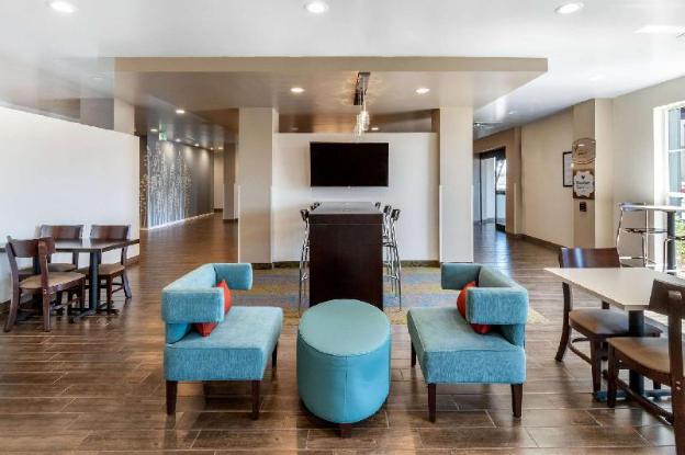 sleep inn and suites denver international airport
