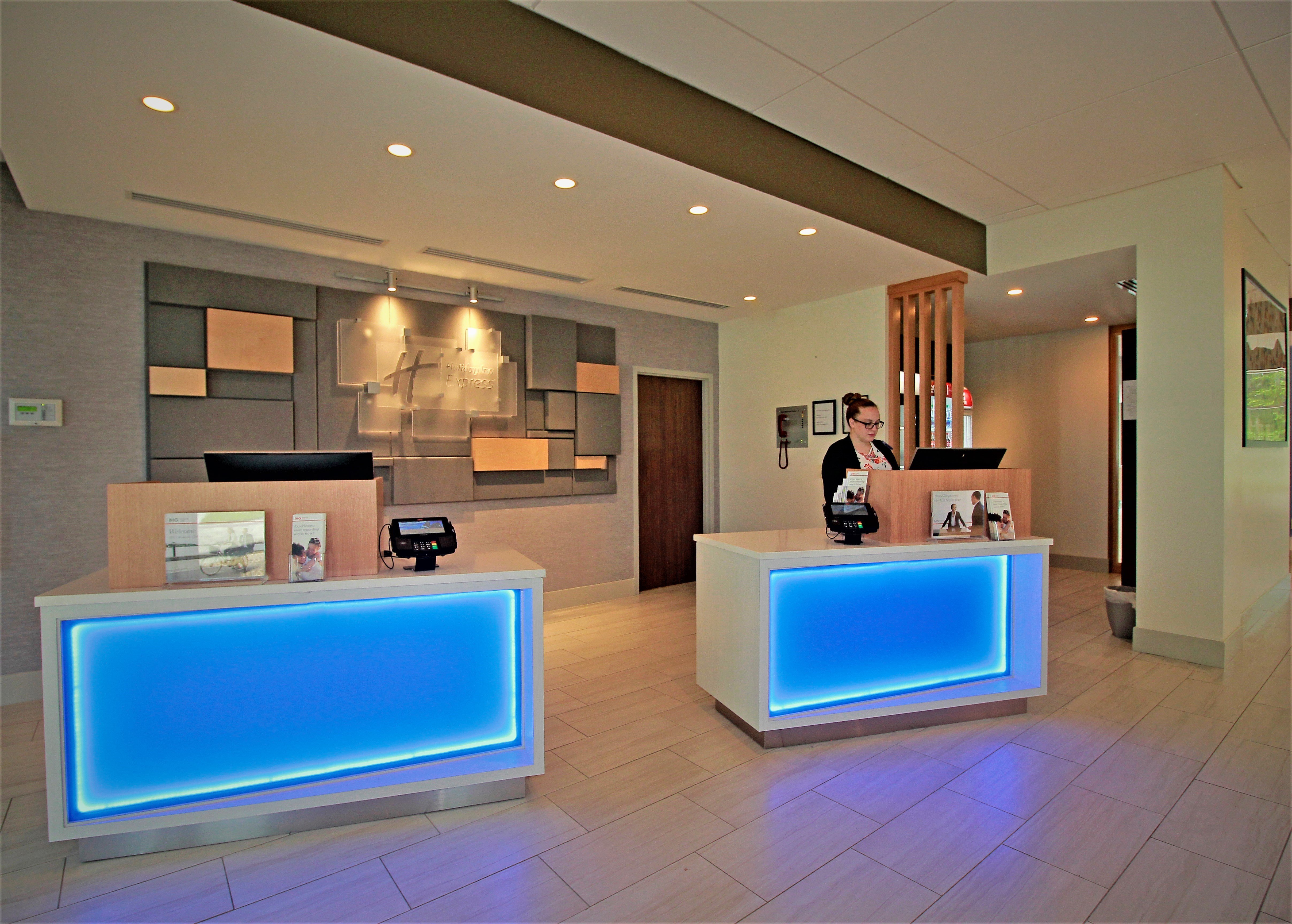 holiday inn express and suites ocala an ihg hotel