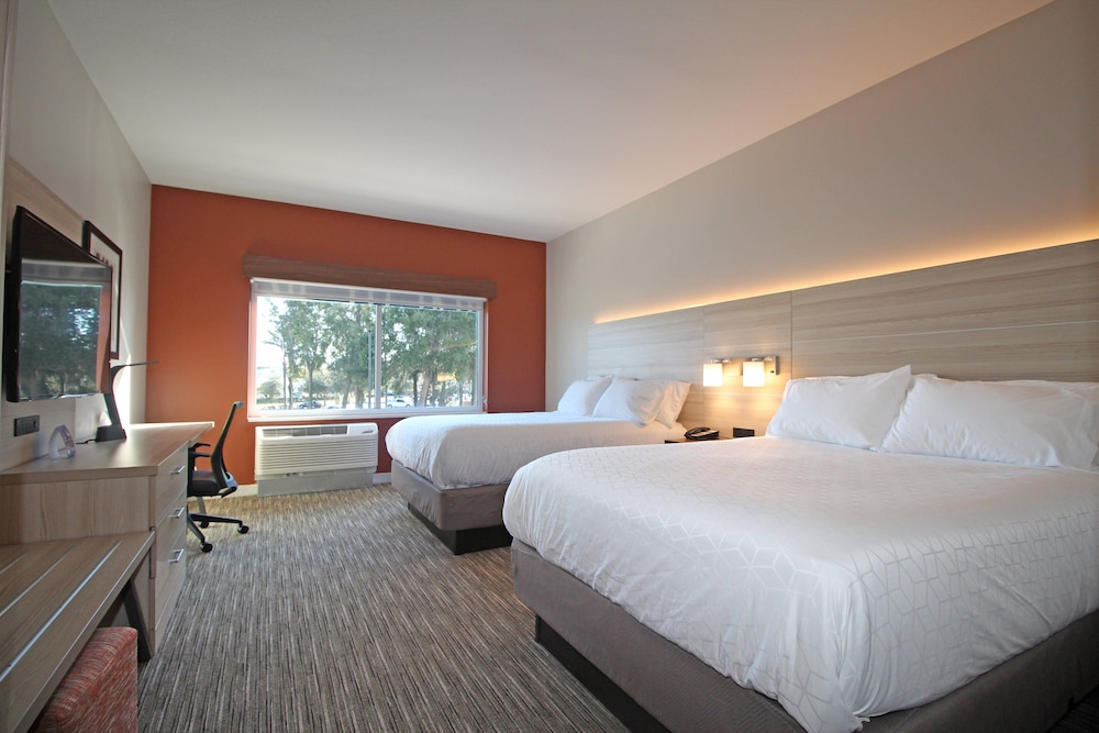holiday inn express and suites ocala an ihg hotel