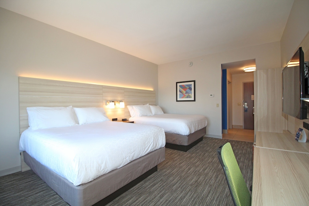 holiday inn express and suites ocala an ihg hotel