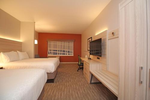 holiday inn express and suites ocala an ihg hotel