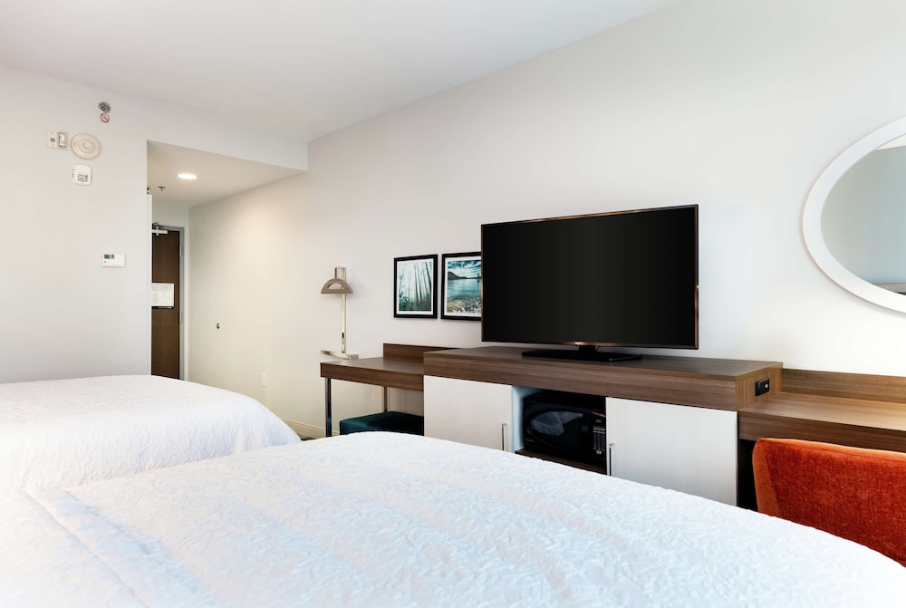 hampton inn acworth
