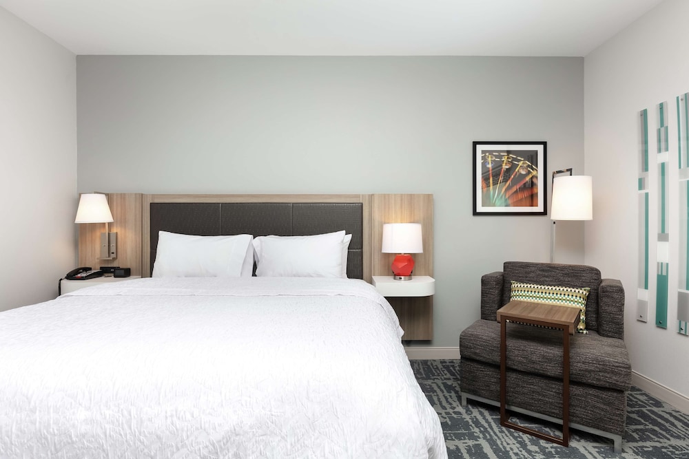 hampton inn acworth