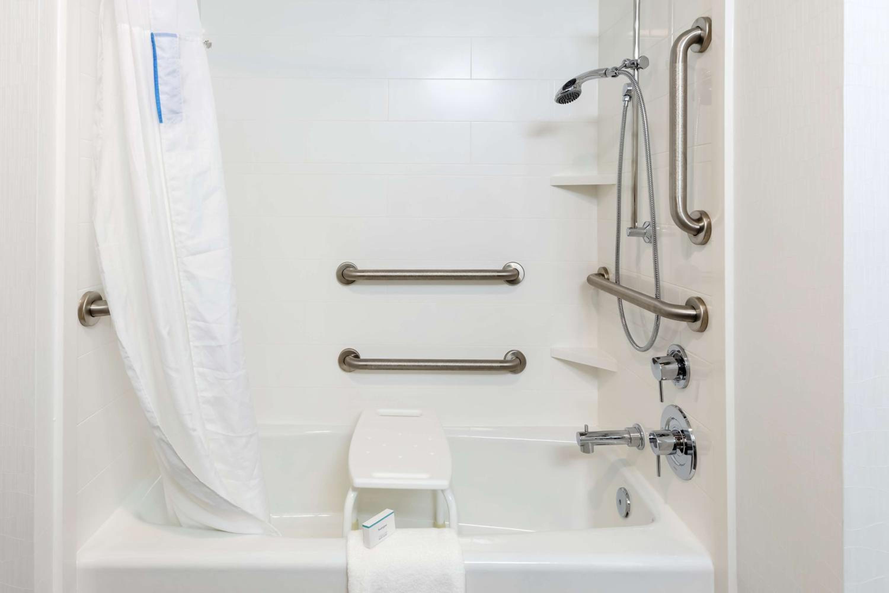 hampton inn acworth