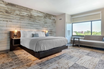 cambria hotel charleston riverview