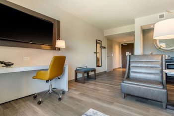 cambria hotel charleston riverview