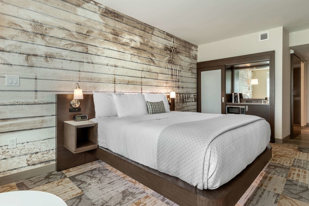 cambria hotel charleston riverview