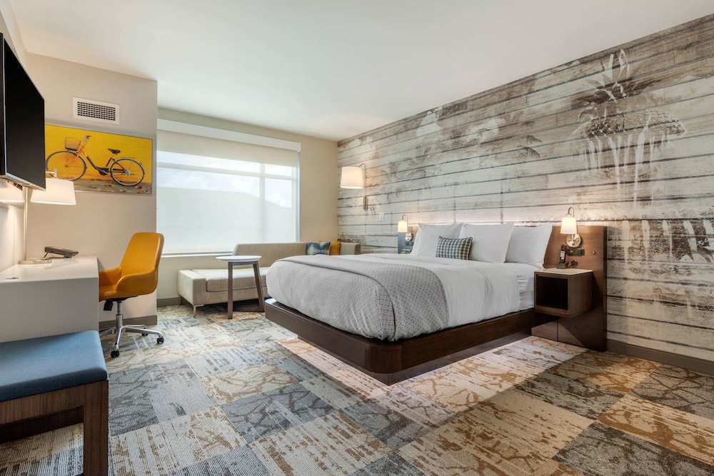 cambria hotel charleston riverview