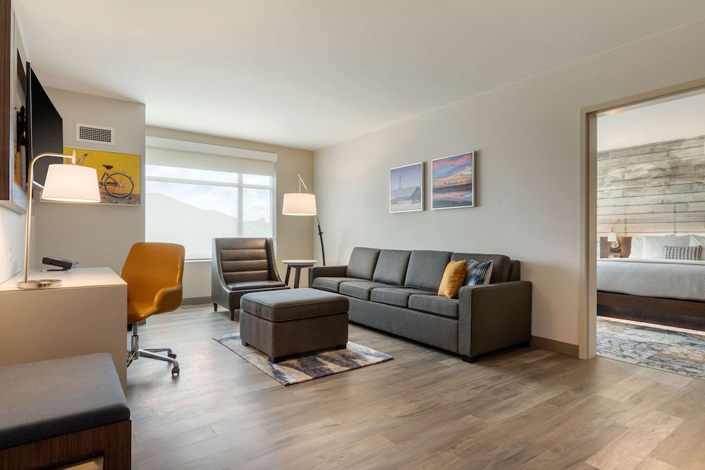 cambria hotel charleston riverview