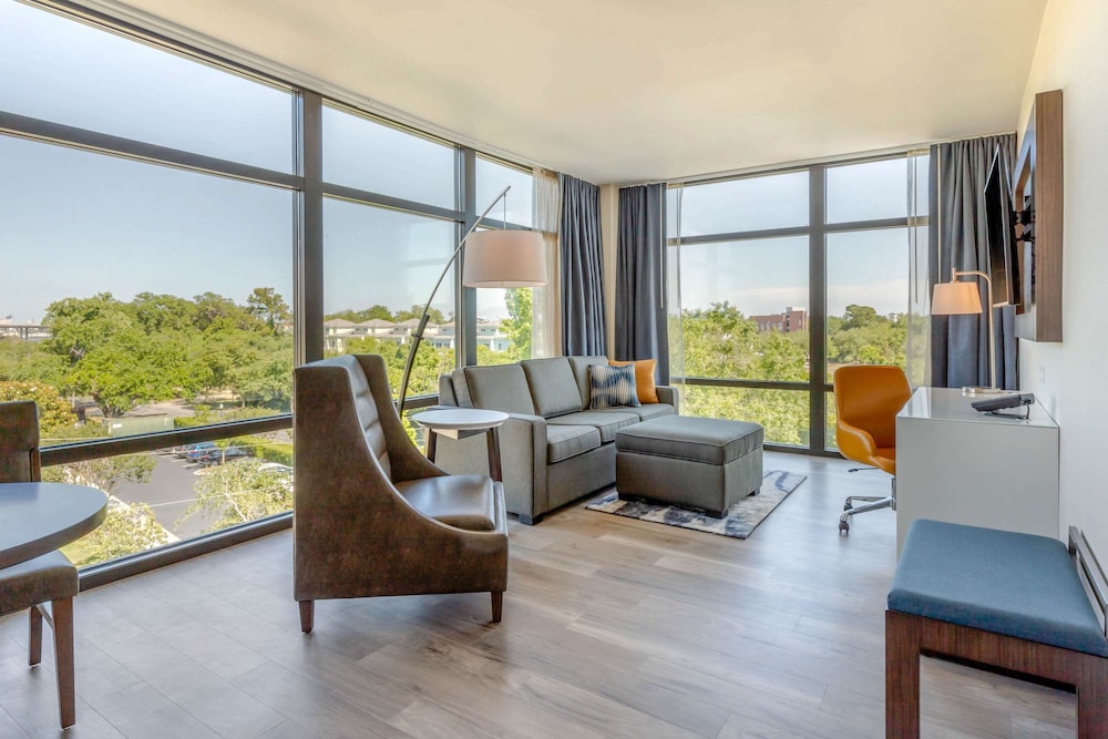 cambria hotel charleston riverview