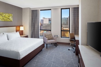 hilton rochester mayo clinic area