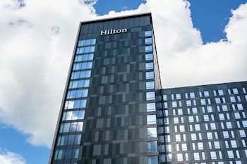 hilton rochester mayo clinic area