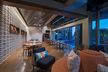 the westin irving convention center at las colinas