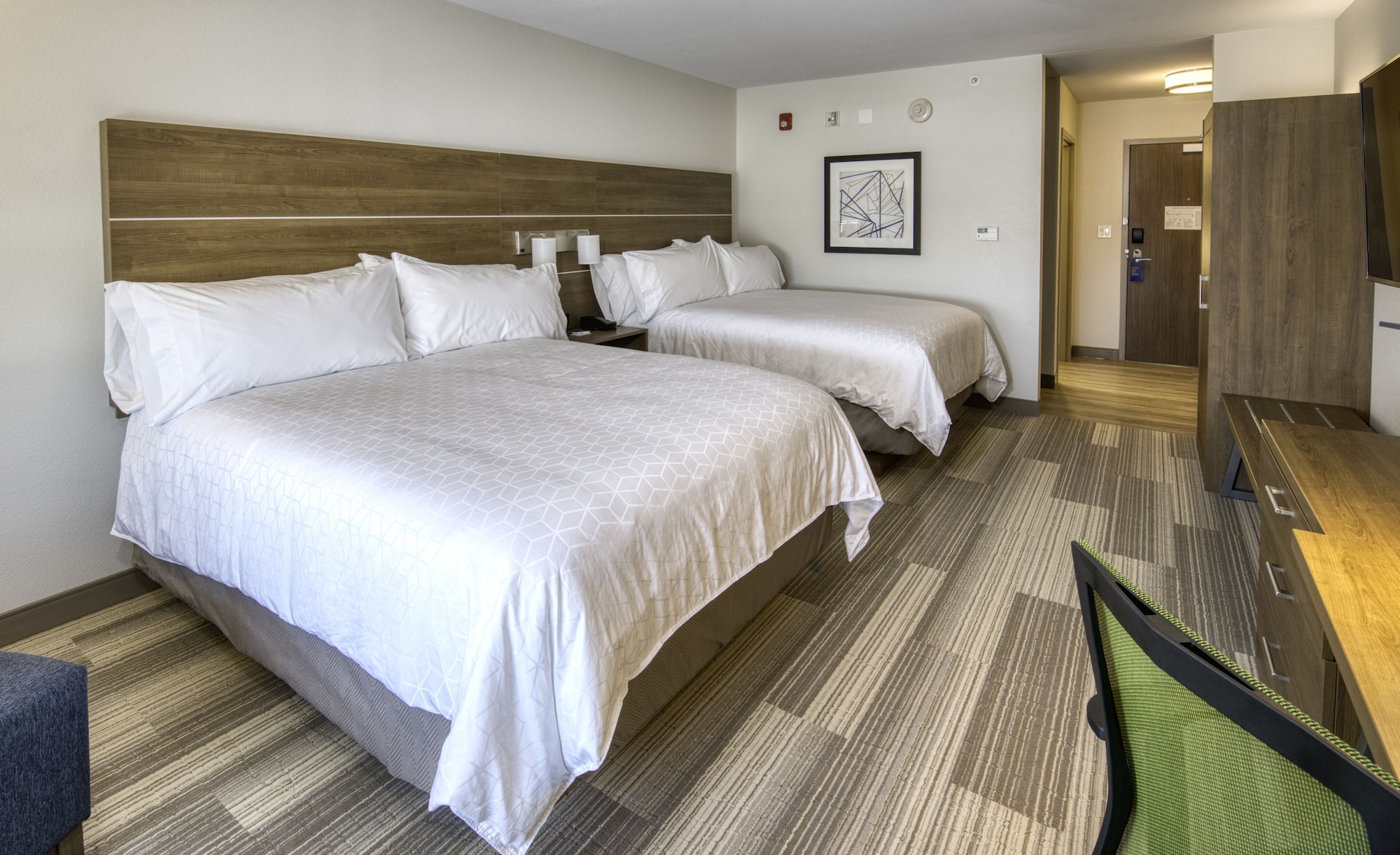 holiday inn express and suites omaha downtown old market