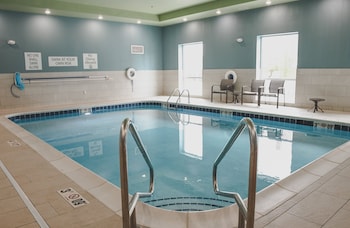 Holiday Inn Express & Suites Omaha Downtown - Old Market,Douglas>>Carter Lake,2.5 star