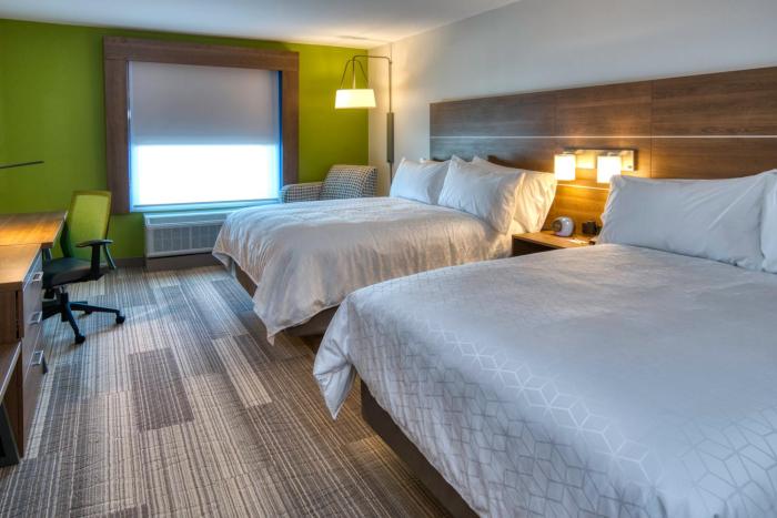 holiday inn express and suites omaha downtown old market