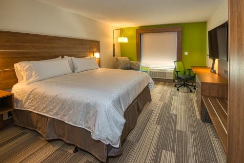 holiday inn express and suites omaha downtown old market