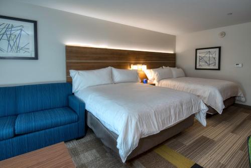 holiday inn express and suites omaha downtown old market