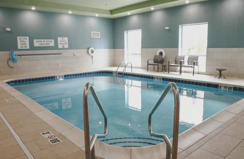 holiday inn express and suites omaha downtown old market