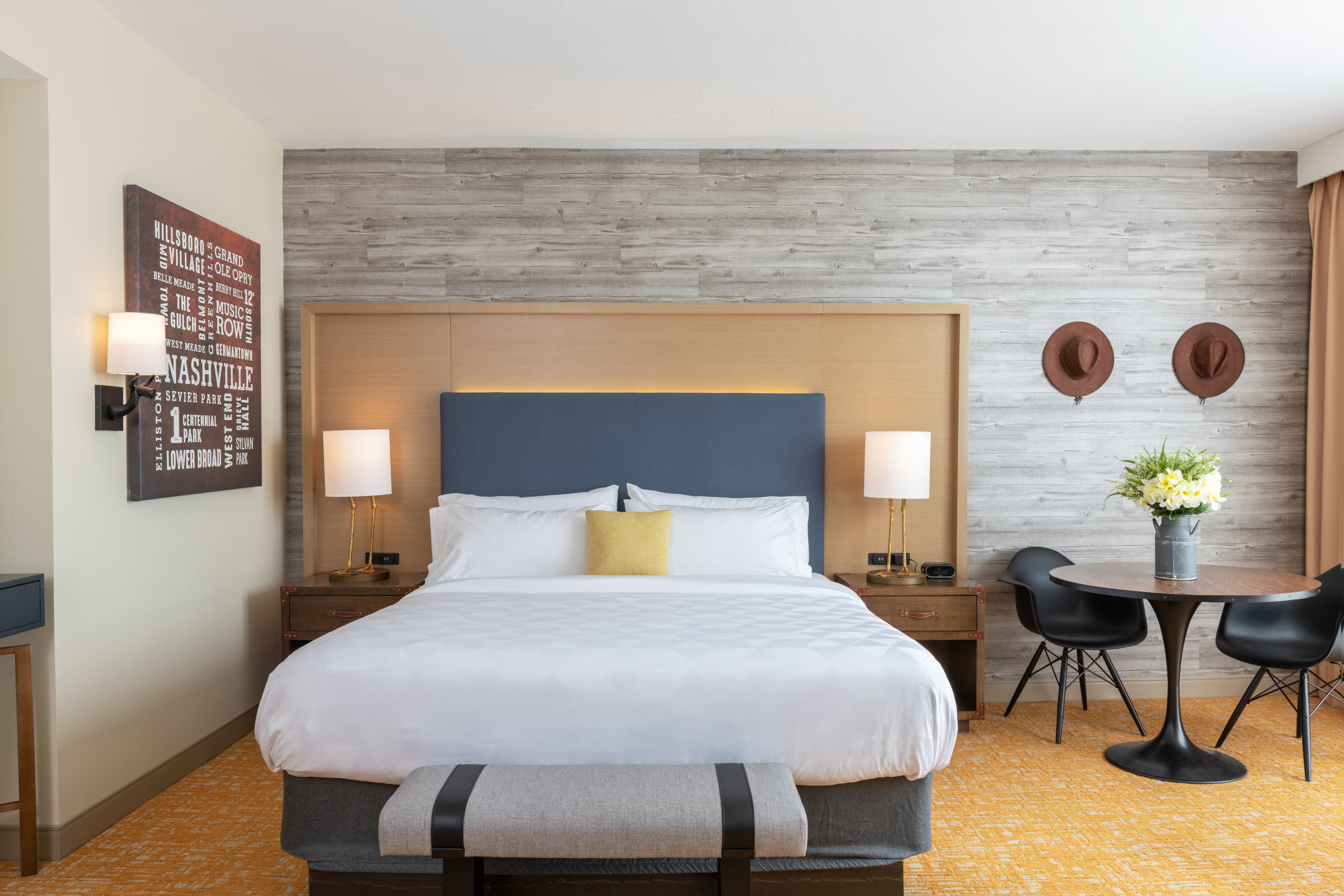 holiday inn and suites nashville downtown broadway