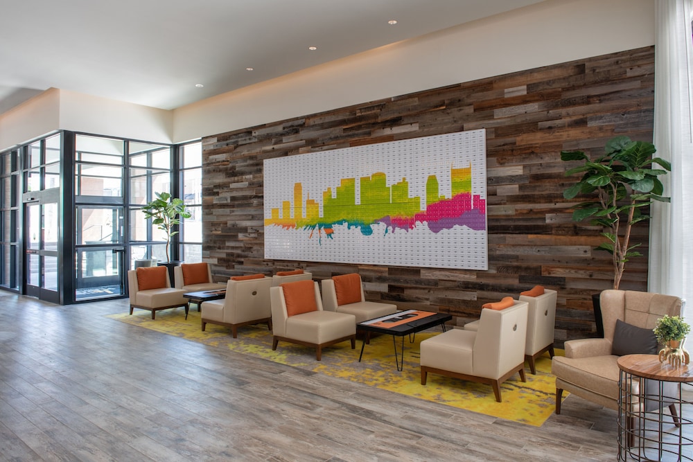 holiday inn and suites nashville downtown broadway
