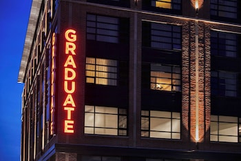 graduate by hilton bloomington