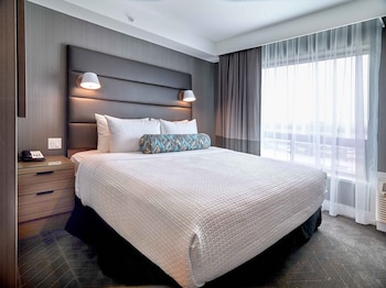 sandman signature plano frisco hotel