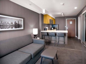 sandman signature plano frisco hotel