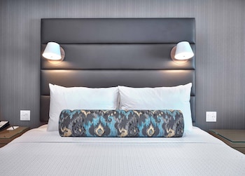 sandman signature plano frisco hotel