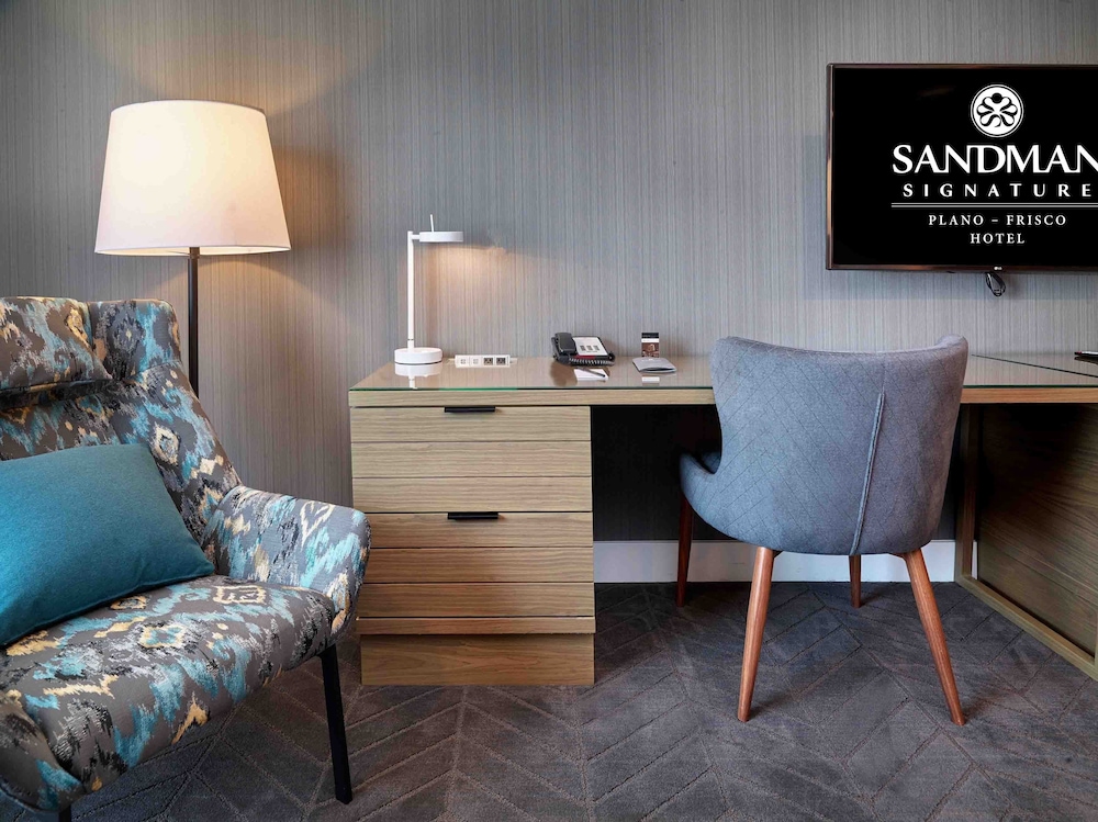 sandman signature plano frisco hotel