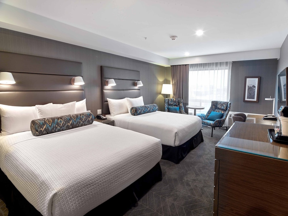 sandman signature plano frisco hotel