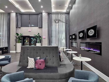 sandman signature plano frisco hotel