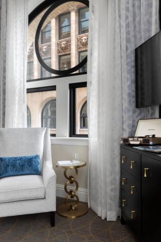 hotel saint louis autograph collection