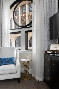 hotel saint louis autograph collection